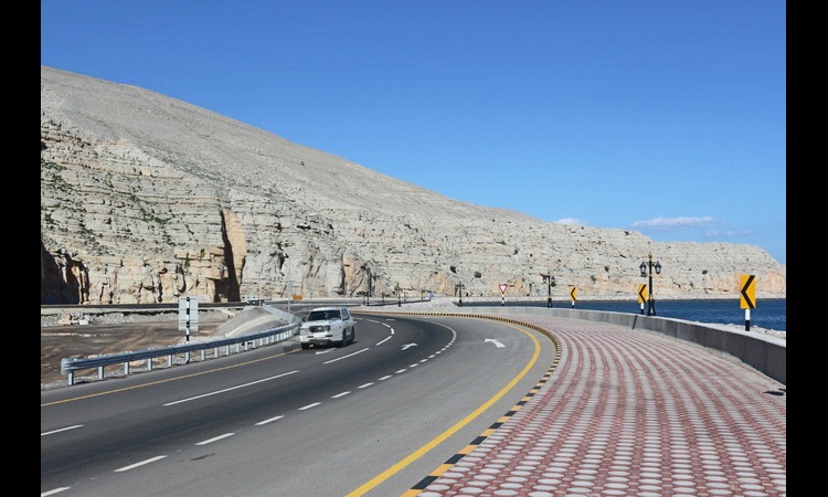 UAE to Oman with a Mortgaged Car: What to Know